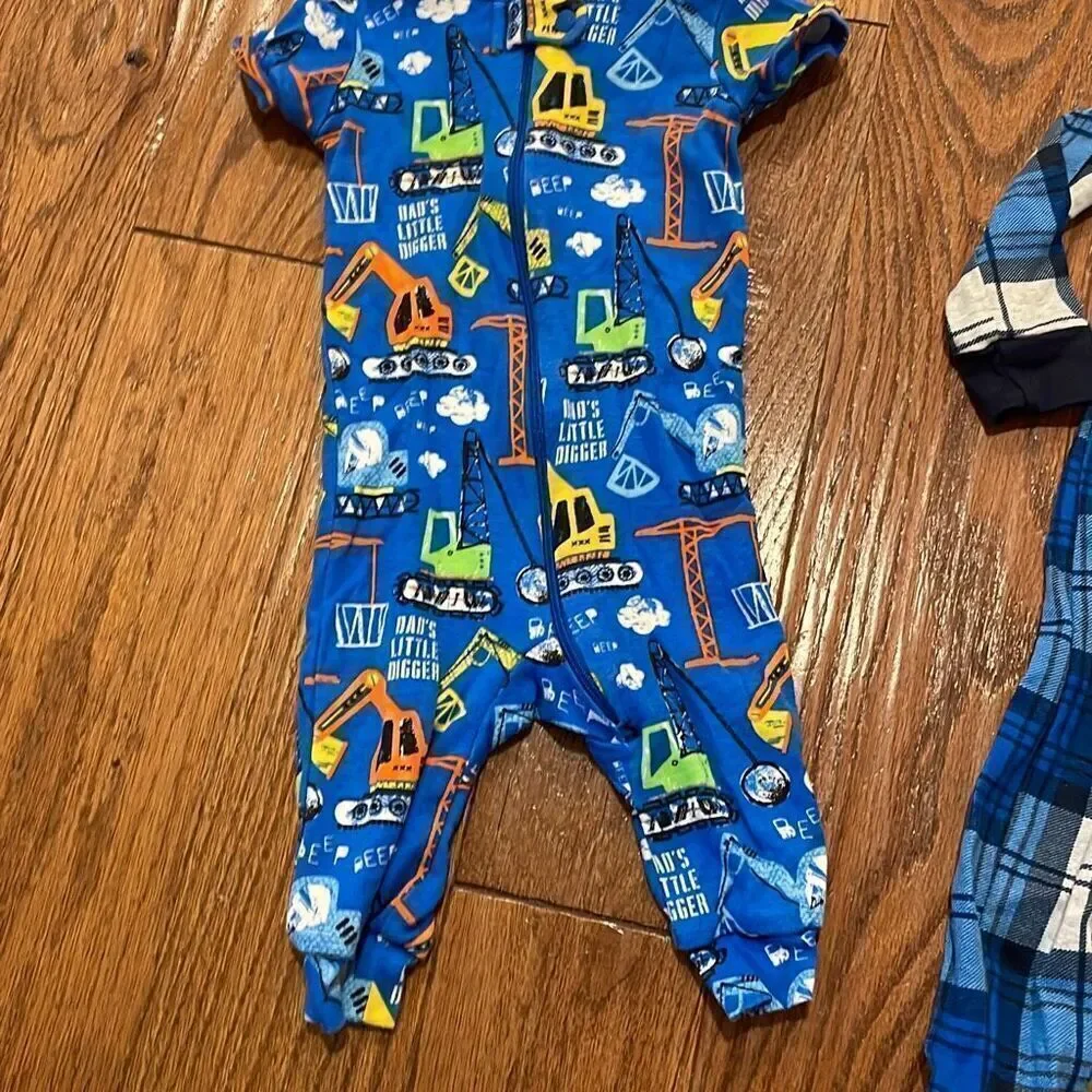 PJ Place 0-3 months zipper pajama bundle